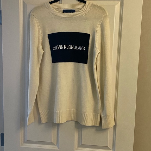 NWT Calvin Klein Sweater